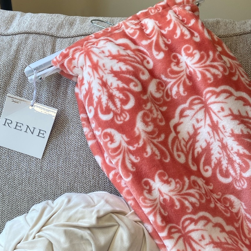 NEW! Shabby Chic Creamy White Pink Toile Paisley Tassel THROW Blanket - Picture 4 of 7